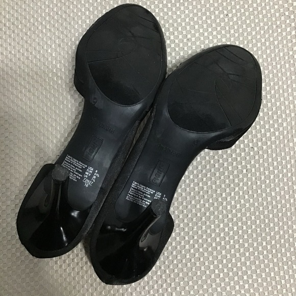 Fioni Womens Solid Black Slip On Cut Out Round Toe Stiletto Heeled‎ Pumps Size 9 - Picture 8 of 8